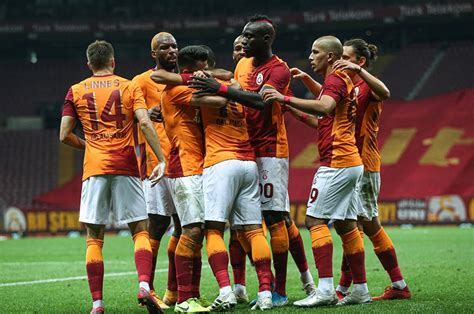 G­a­l­a­t­a­s­a­r­a­y­-­M­e­d­i­c­a­n­a­ ­S­i­v­a­s­s­p­o­r­ ­m­a­ç­ı­ ­h­a­n­g­i­ ­k­a­n­a­l­d­a­